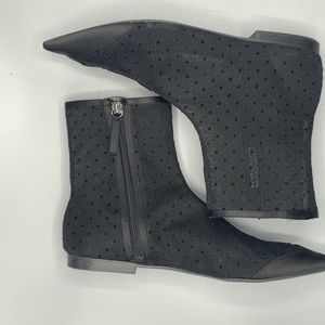 COPY - Mesh Ankle black polka dots